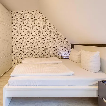 Apartment Seesuite Mit Seeblick Am Koelpinsee *