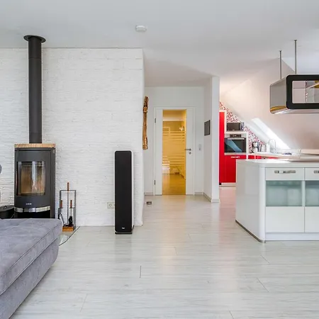 Seesuite Mit Seeblick Am Koelpinsee *