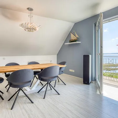 Seesuite Mit Seeblick Am Koelpinsee Waren (Mueritz)